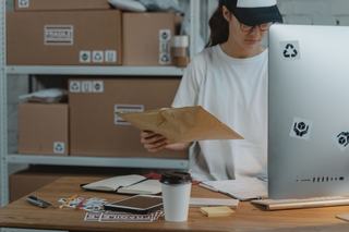 Amazon FBA ou FBM, quel mode d'expédition choisir